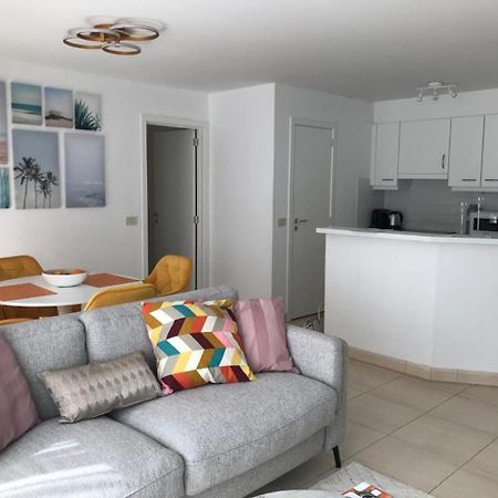 Urbanstay Suites - Beachfront Apartment In Knokke Exteriör bild